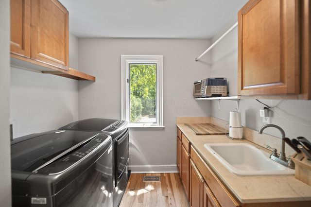 5049 Glenaire Drive, Dublin, OH 43017