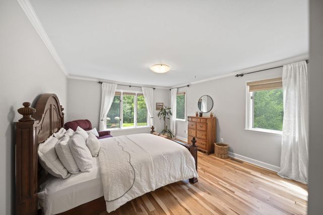 5049 Glenaire Drive, Dublin, OH 43017