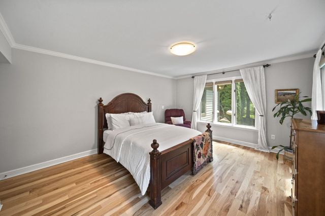 5049 Glenaire Drive, Dublin, OH 43017