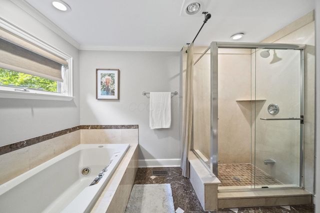 5049 Glenaire Drive, Dublin, OH 43017