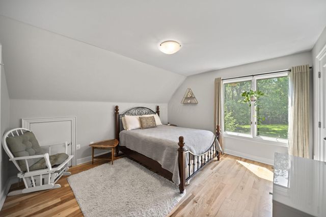 5049 Glenaire Drive, Dublin, OH 43017