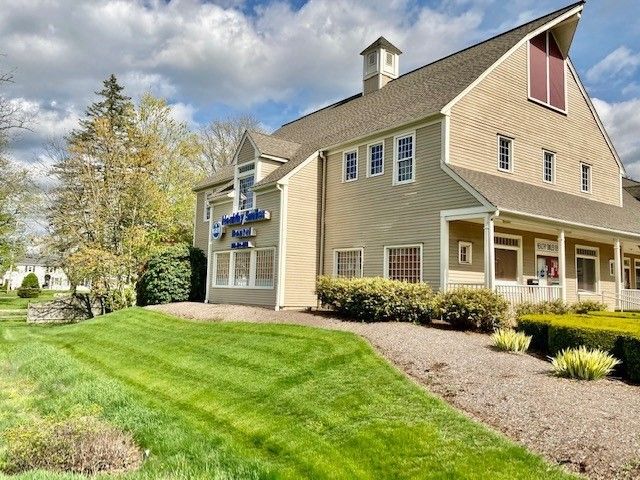 120 West Center 7, West Bridgewater, MA 02379