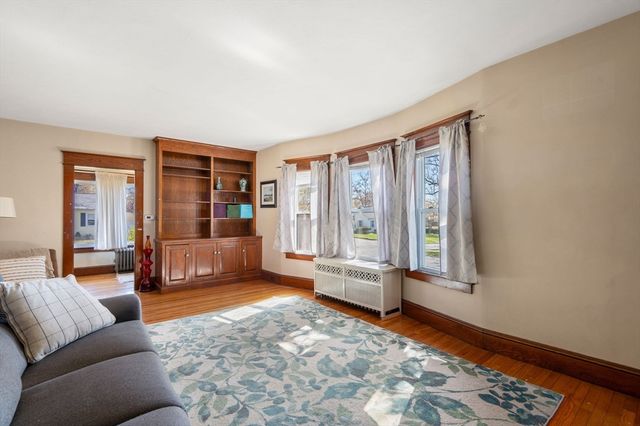 217 Ellsworth Ave, Springfield, MA 01118