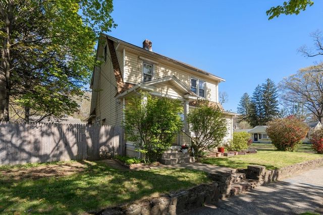 217 Ellsworth Ave, Springfield, MA 01118