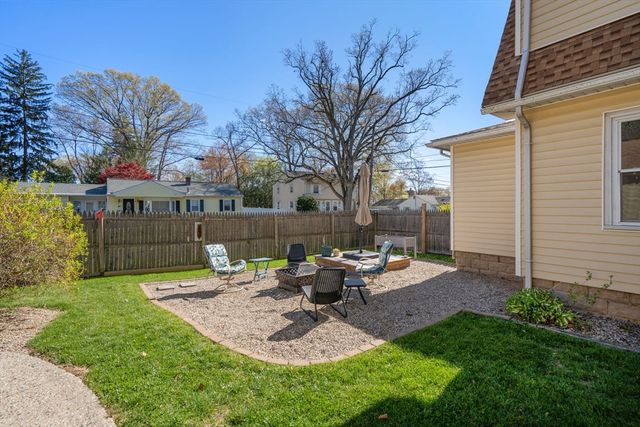 217 Ellsworth Ave, Springfield, MA 01118