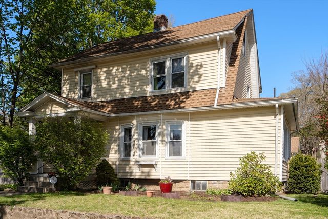 217 Ellsworth Ave, Springfield, MA 01118