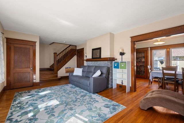 217 Ellsworth Ave, Springfield, MA 01118