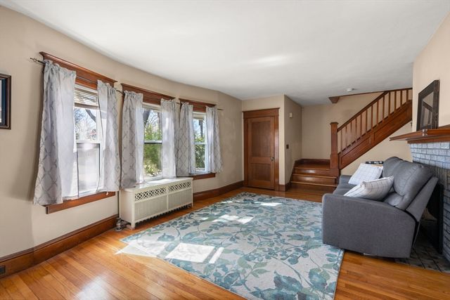 217 Ellsworth Ave, Springfield, MA 01118