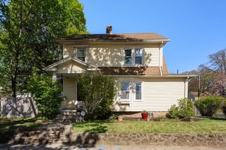 217 Ellsworth Ave, Springfield, MA 01118