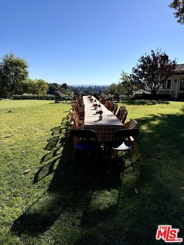 1267 Villa Woods Drive, Pacific Palisades, CA 90272