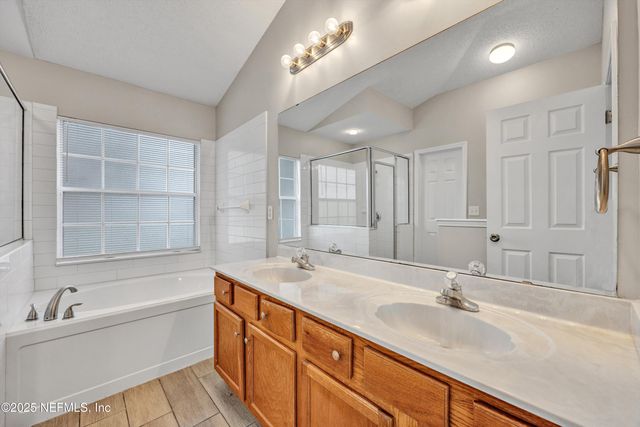 590 TIMBER TRACE Court, Orange Park, FL 32073
