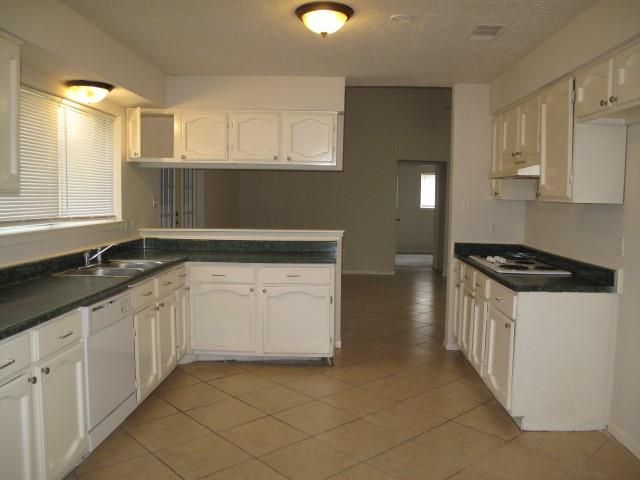 5811 Crooked Post Road, Spring, TX 77373