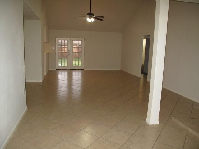 5811 Crooked Post Road, Spring, TX 77373