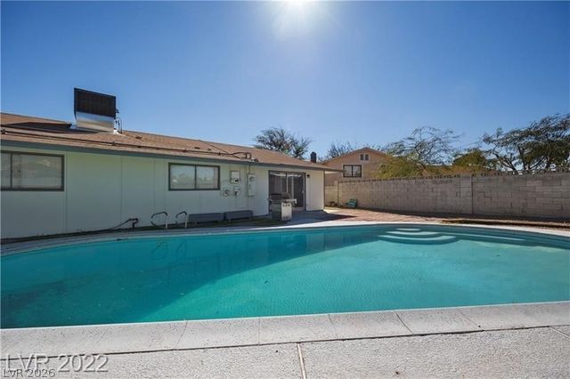 5228 Masters Avenue, Las Vegas, NV 89142