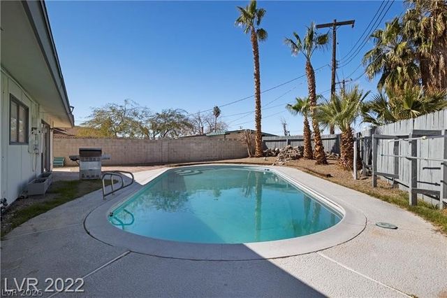 5228 Masters Avenue, Las Vegas, NV 89142