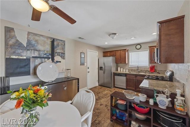 5228 Masters Avenue, Las Vegas, NV 89142