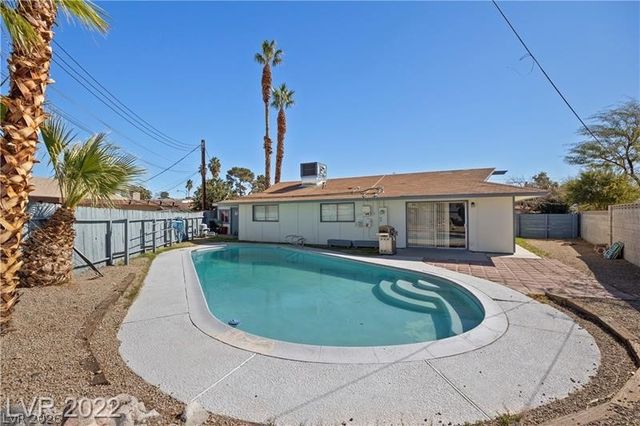 5228 Masters Avenue, Las Vegas, NV 89142