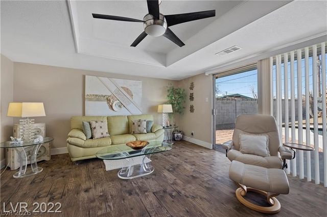 5228 Masters Avenue, Las Vegas, NV 89142