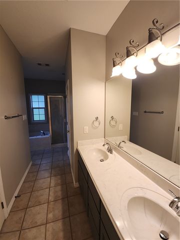 3920 Park Hurst, Bryan, TX 77802
