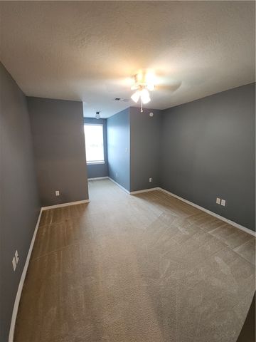 3920 Park Hurst, Bryan, TX 77802