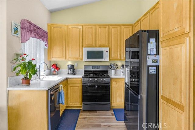 6036 Spanish Trail Cv, Banning, CA 92220