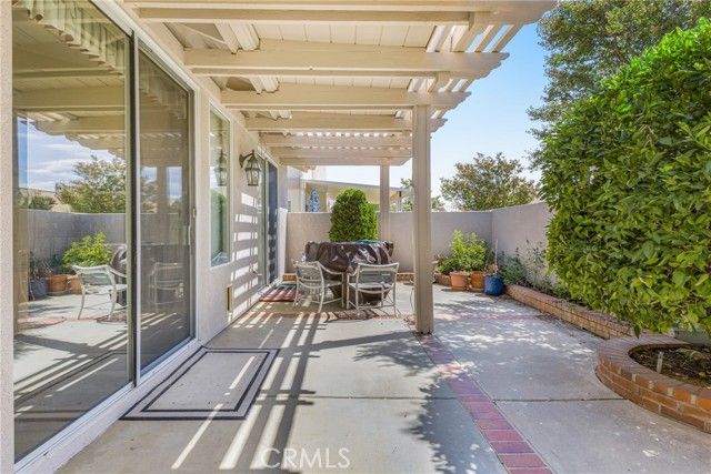 6036 Spanish Trail Cv, Banning, CA 92220