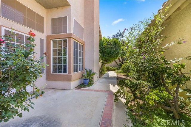 6036 Spanish Trail Cv, Banning, CA 92220