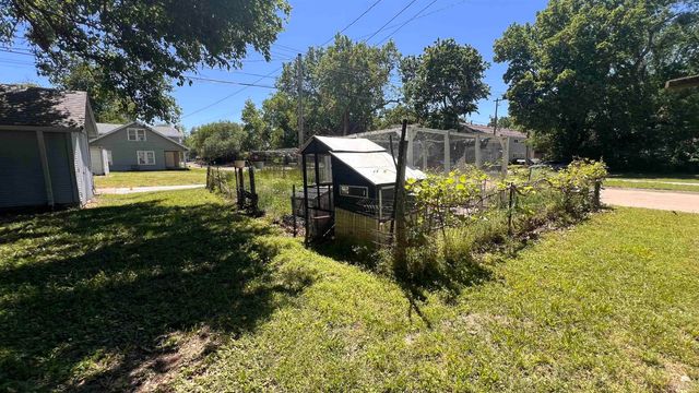 1131 Colorado, Manhattan, KS 66502