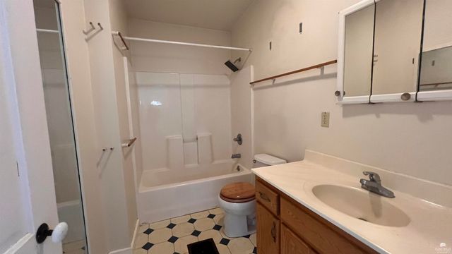 1131 Colorado, Manhattan, KS 66502