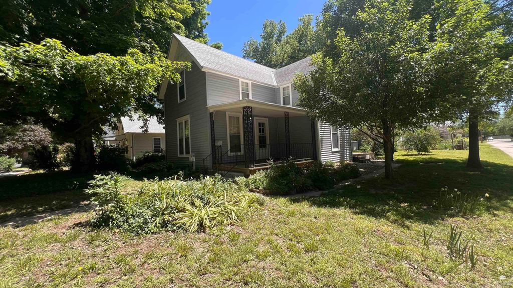 1131 Colorado, Manhattan, KS 66502