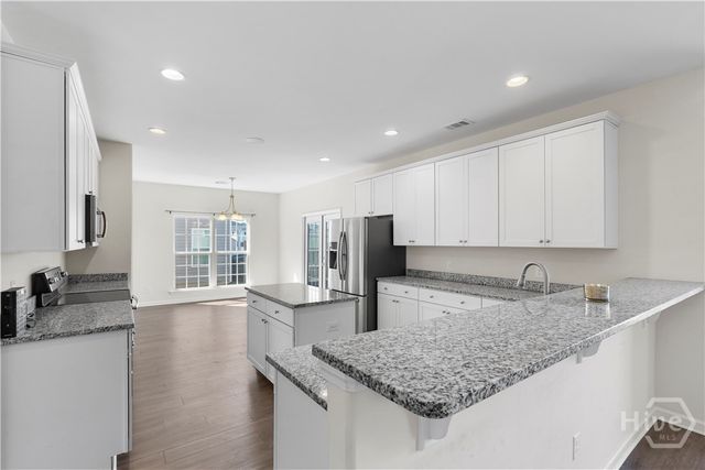 125 Grimsby Road, Savannah, GA 31407