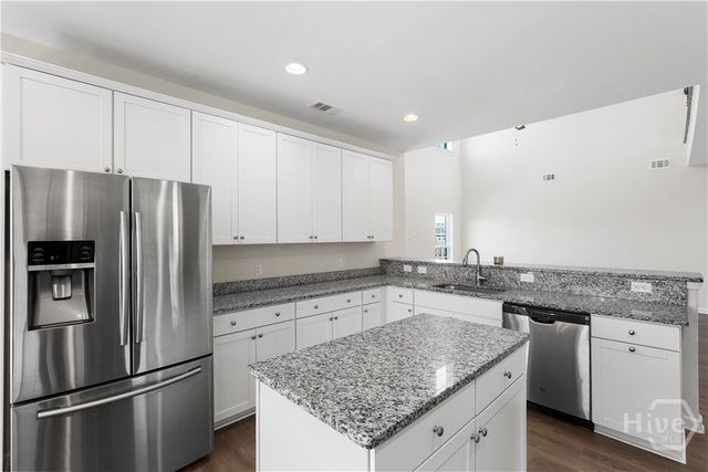 125 Grimsby Road, Savannah, GA 31407