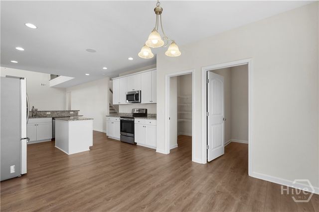 125 Grimsby Road, Savannah, GA 31407