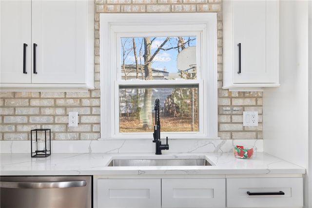 17 Loring Street, Cranston, RI 02920