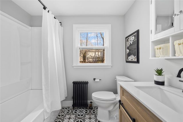 17 Loring Street, Cranston, RI 02920