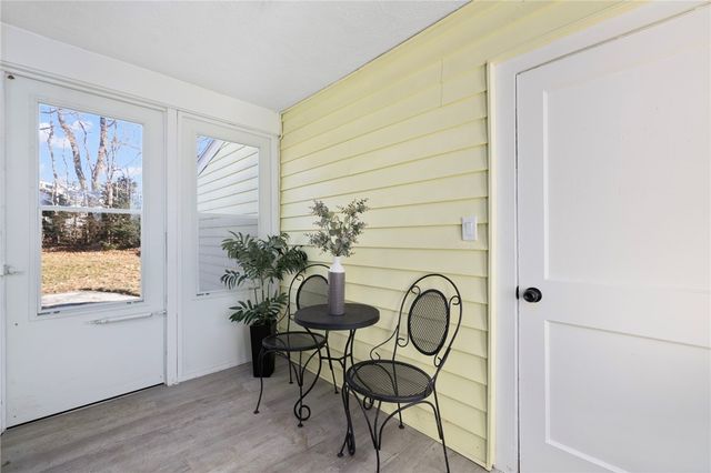 17 Loring Street, Cranston, RI 02920