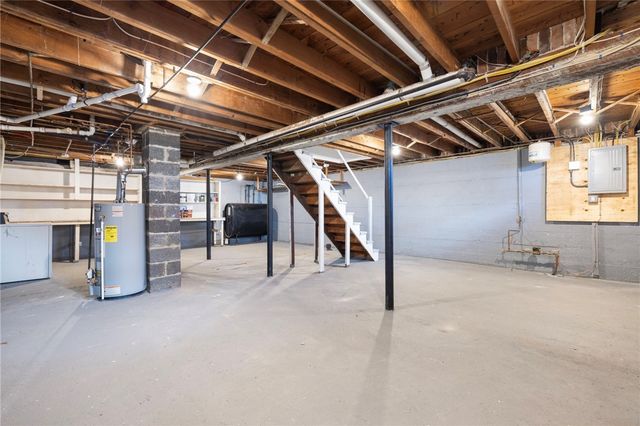 17 Loring Street, Cranston, RI 02920