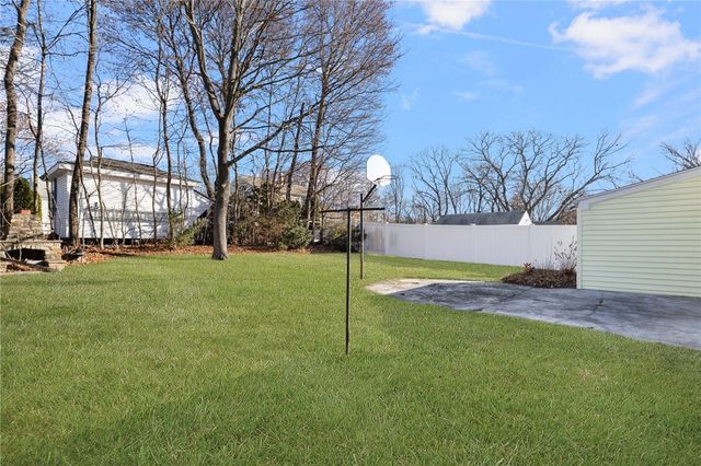 17 Loring Street, Cranston, RI 02920