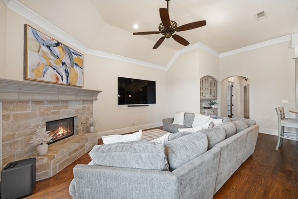 121 Montgomery Drive, Keller, TX 76248 — photo 4