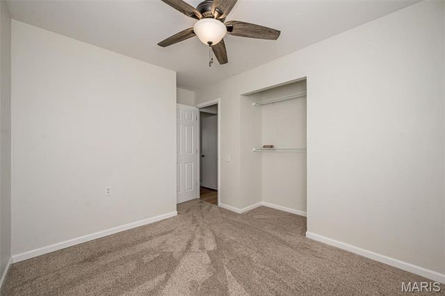 3224 Highgate Lane, St Charles, MO 63301