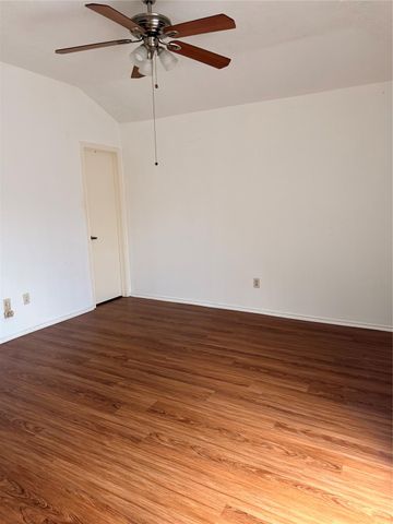 8010 Western Trail Drive, Houston, TX 77040