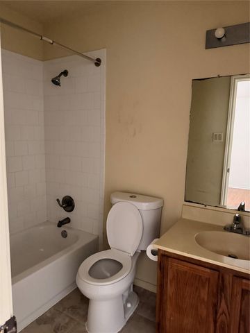 8010 Western Trail Drive, Houston, TX 77040