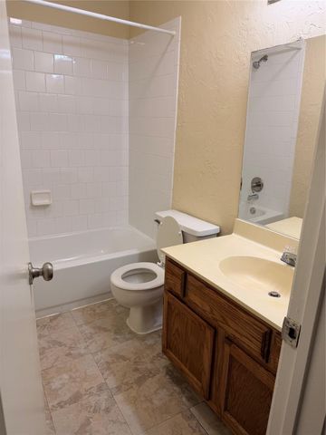 8010 Western Trail Drive, Houston, TX 77040