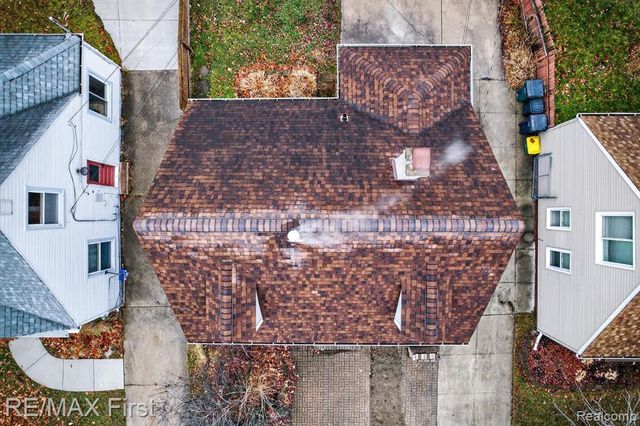 2217 E 10 Mile Road, Royal Oak, MI 48067