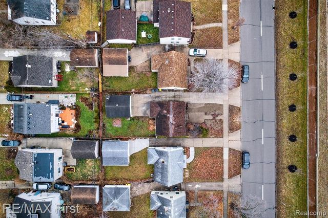 2217 E 10 Mile Road, Royal Oak, MI 48067