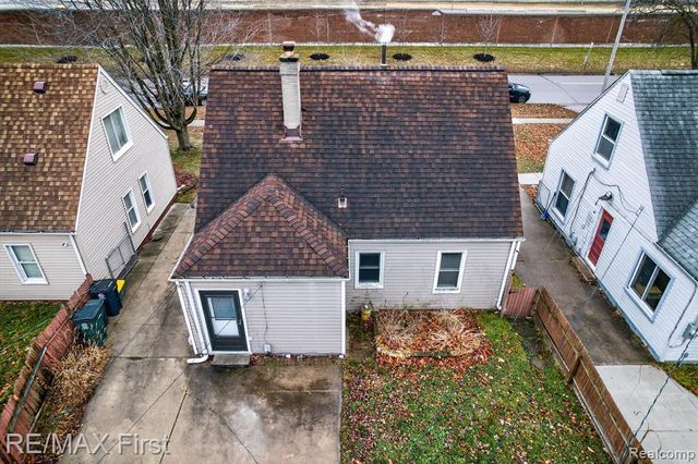 2217 E 10 Mile Road, Royal Oak, MI 48067