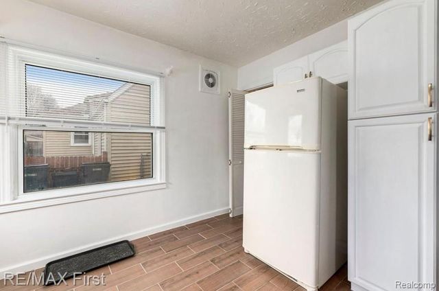 2217 E 10 Mile Road, Royal Oak, MI 48067