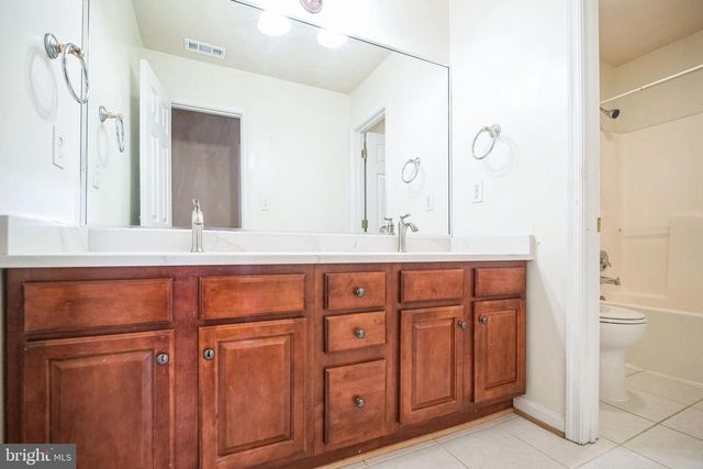 215 CHANCELLORSVILLE DR, Stephens City, VA 22655