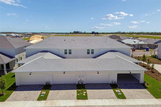 8123 SEAFLOWER PARKWAY, Bradenton, FL 34210