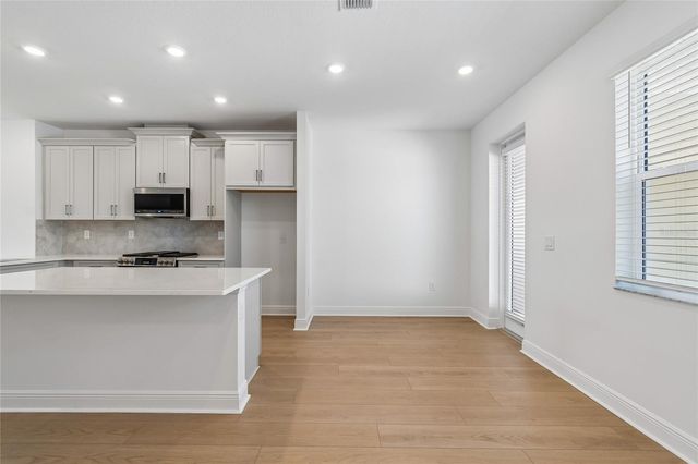 8123 SEAFLOWER PARKWAY, Bradenton, FL 34210